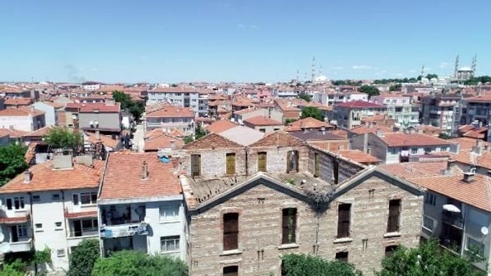 Edirne'de tarihi binalar leyleklerin yuvası oldu -5