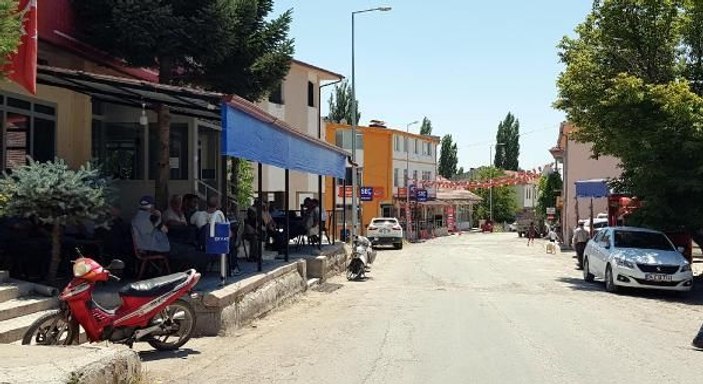 Av tüfeği ile babasına ateş etti; kahvede oturan 3 kişiyi yaraladı -1