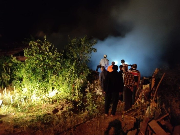Çorum'da kümese atılan köz, 2 kişinin canına mal oldu