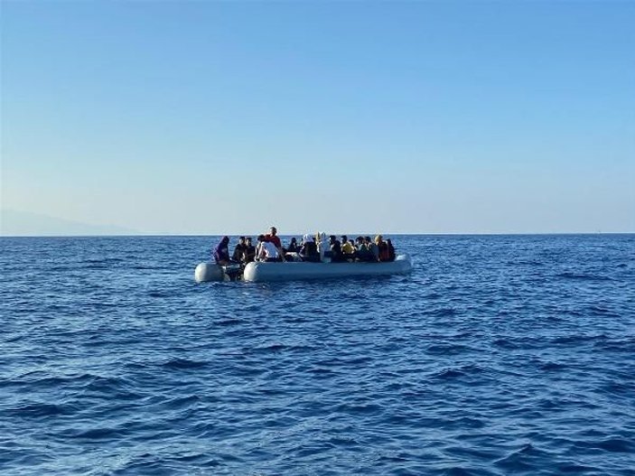 İzmir'de 99 göçmen kurtarıldı -2