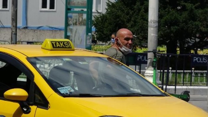 Taksim'de taksicilerin maske umursamazlığı -2