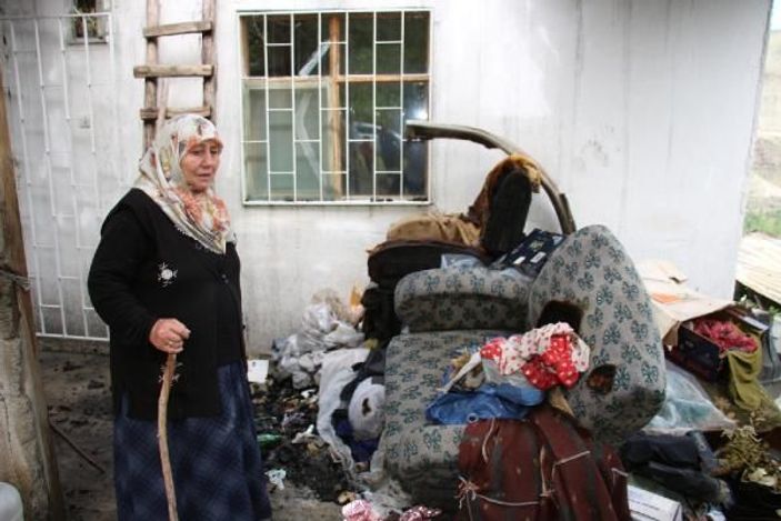 Evi yanan Bülbül Nine'ye, komşuları sahip çıktı -3