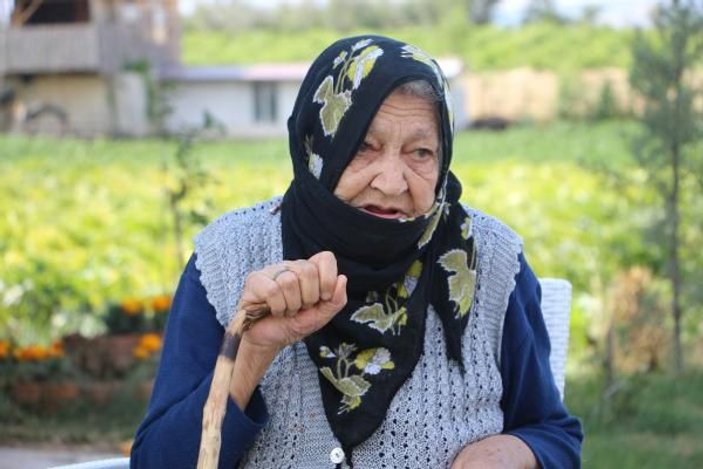 100 yaşındaki Rukkiye Nine, uzun yaşamın sırrını anlattı -6