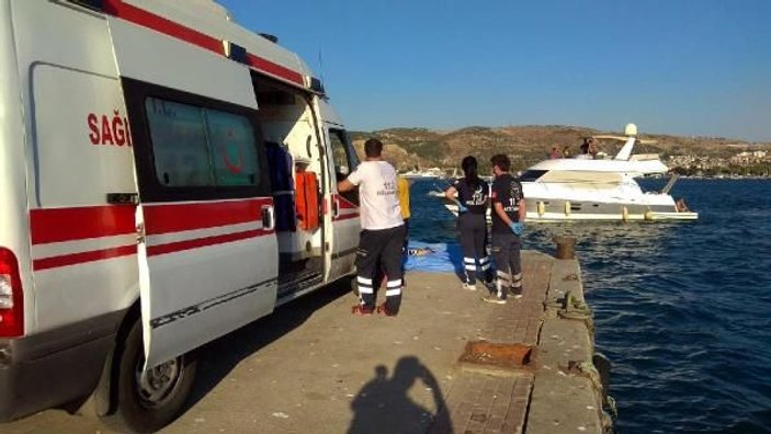 Foça'da 10 kişinin bulunduğu tekne battı: 4 ölü/ Ek fotoğraflar -3