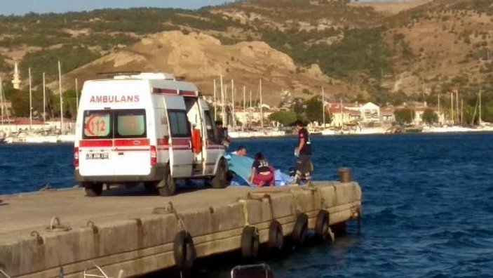 Foça'da 10 kişinin bulunduğu tekne battı: 4 ölü/ Ek fotoğraflar -1