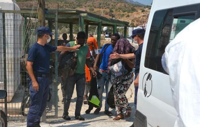 Datça açıklarında 37 kaçak göçmen yakalandı -4