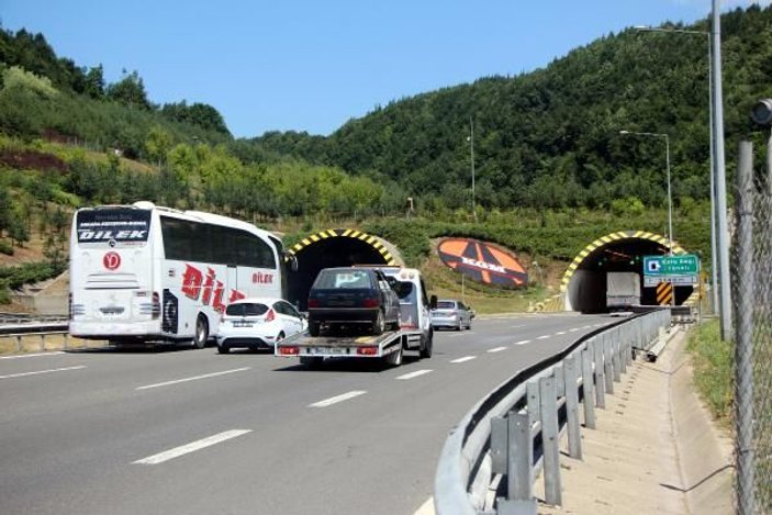 Bolu Dağı Tüneli'nden bayramda 621 bin araç geçti -4