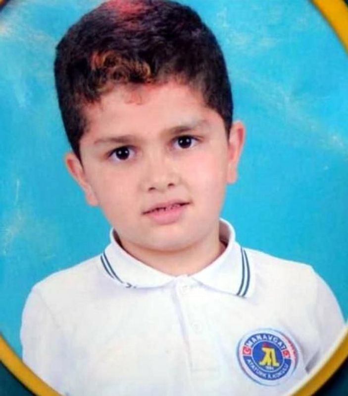 d Ağabeyinin öldürdüğü minik Seyit'in cenazesi ailesine teslim edildi -9