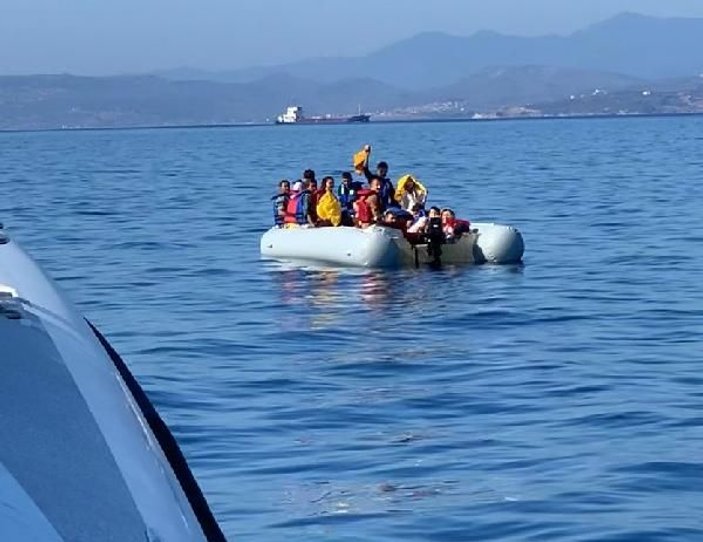 Yunanistan'ın ölüme terk ettiği 46 kaçak göçmen kurtarıldı -2