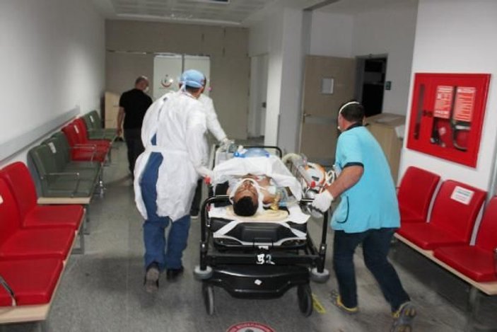 Aksaray'da iki araç kafa kafaya çarpıştı: 2 ölü 4 yaralı
