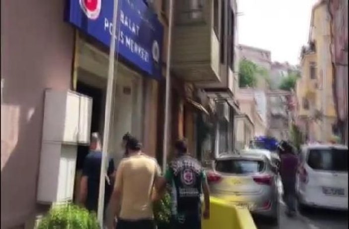 Fatih'te değnekçilik anları kamerada 2 kişi gözaltında(YENİDEN) -3