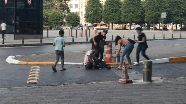 Taksim Meydanı'nda hasta numarasıyla duygu sömürüsü kamerada -1