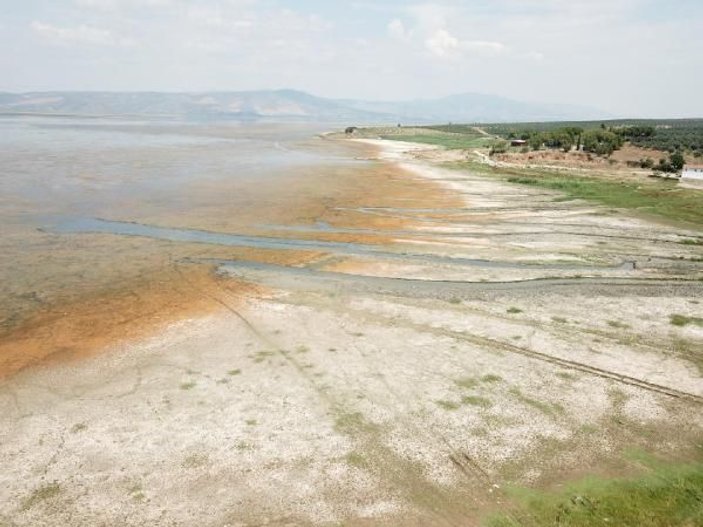 Marmara Gölü'nde su seviyesi sıfırlandı, balıkçılık durdu -9