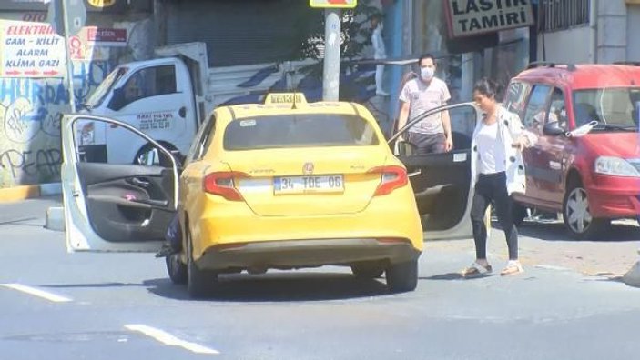 Beyoğlu’nda maskesiz yolcu alan taksici ceza kesilince polise tepki gösterdi -2