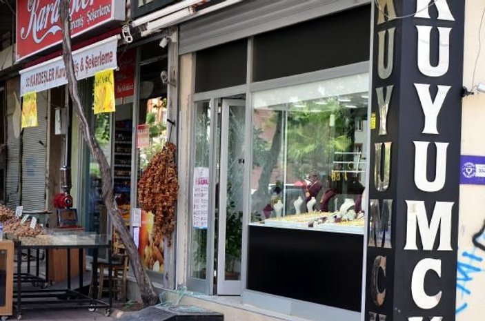 Adana'da kuyumcu soygunu; 1'i kadın kıyafetli 2 erkek zanlı aranıyor -3