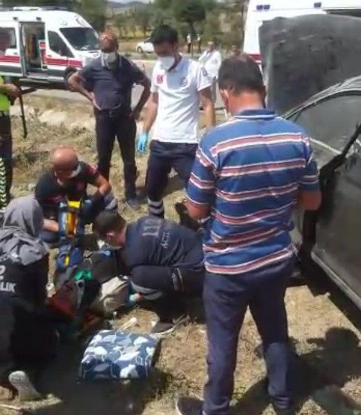 Giresun’da bulunan Bakan Kurum’un korumaları Çorum’da kaza yaptı: 4 yaralı -4