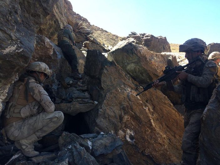 'Yıldırım- 10 Norduz Operasyonu'nda PKK sığınakları tespit edildi -10