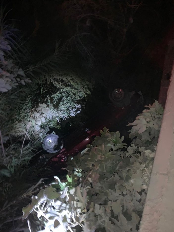 Mersin'de otomobil kanala düştü: 1 ölü 2 yaralı