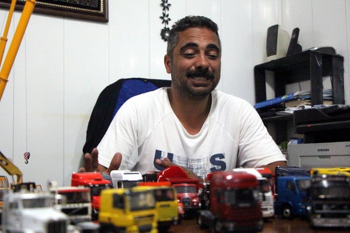 330 parçalık oyuncak araç koleksiyonuna 7 yılda 80 bin lira harcadı -10