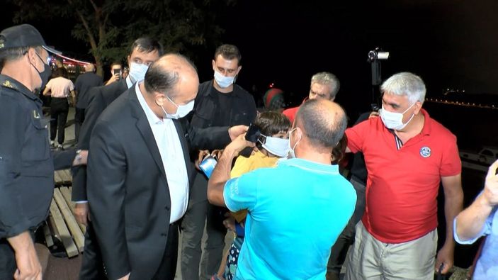 d İstanbul'da çeşitli suçlardan aranan 422 kişi yakalandı