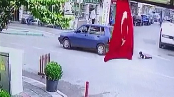 Bursa’da inanılmaz olay...Kapı açıldı çocuk böyle düştü -4