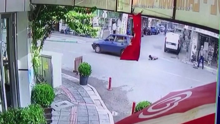 Bursa’da inanılmaz olay...Kapı açıldı çocuk böyle düştü -3