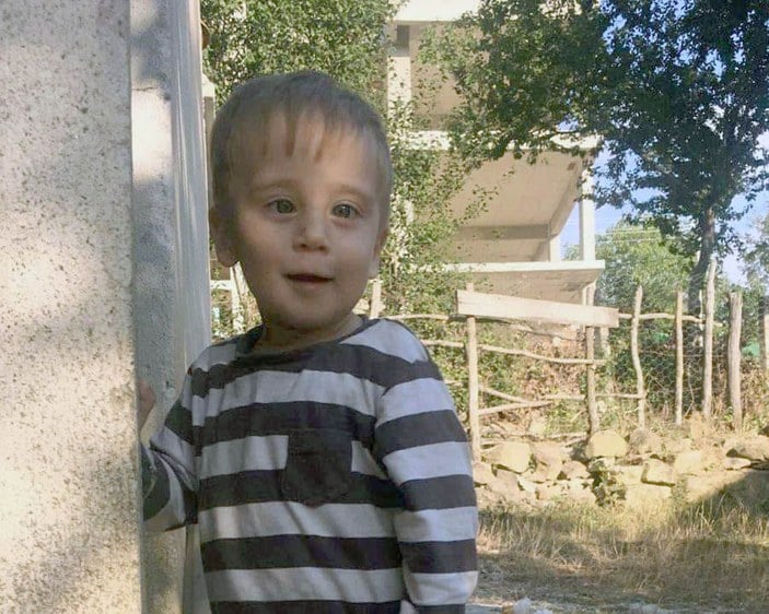 Samsun'da yataktan düşen 2 yaşındaki Talha öldü -1