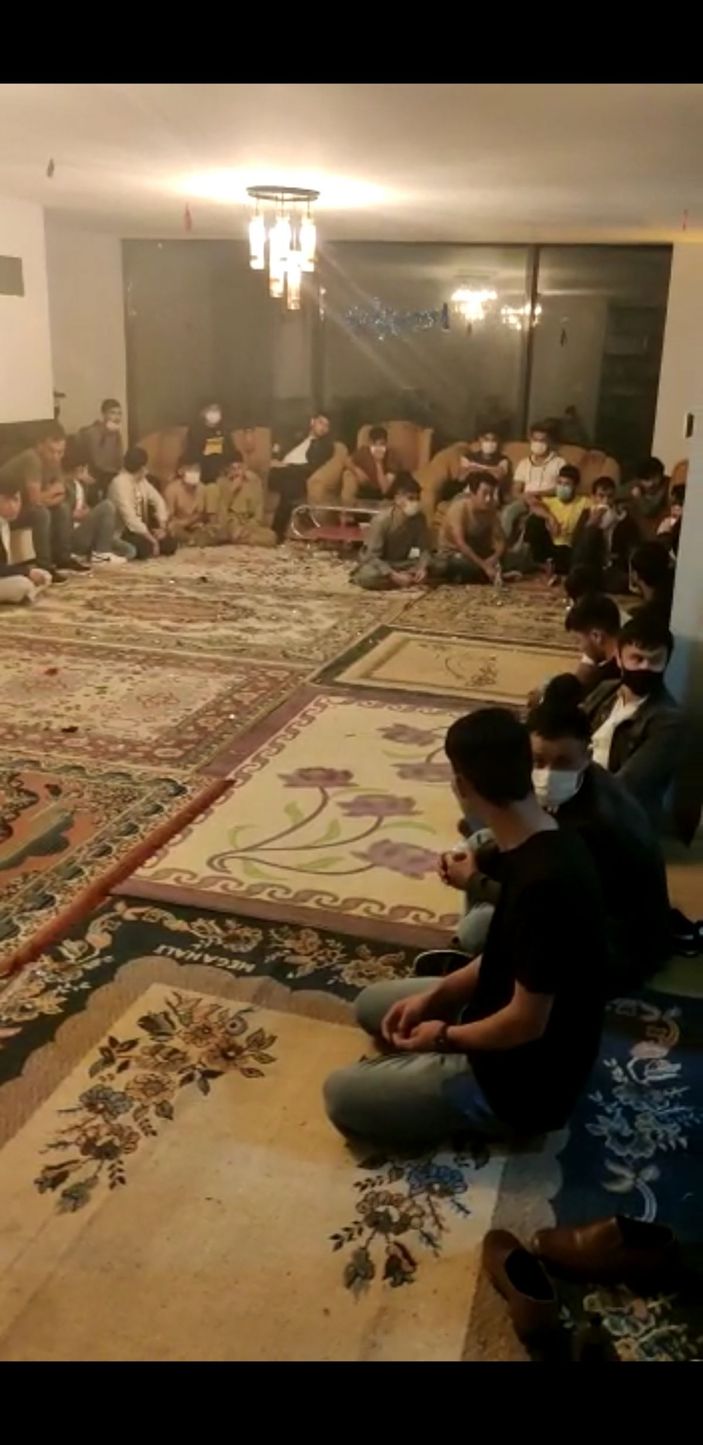 Evde 42 kaçak göçmen bulundu -2