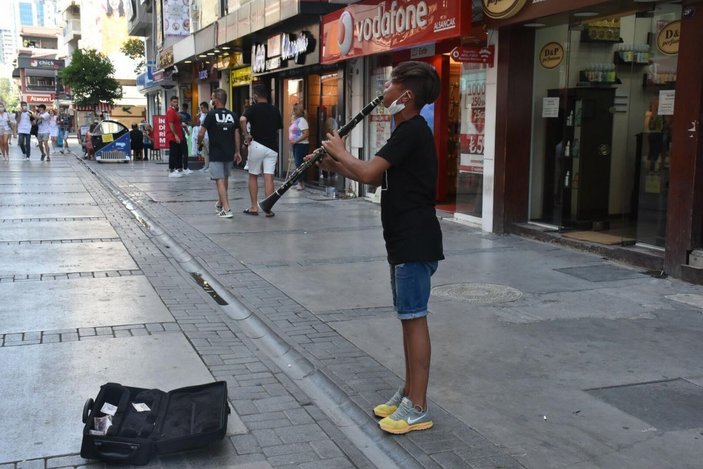 Sokak müzisyeni Sonat'ın hedefi güzel sanatlar fakültesi -2