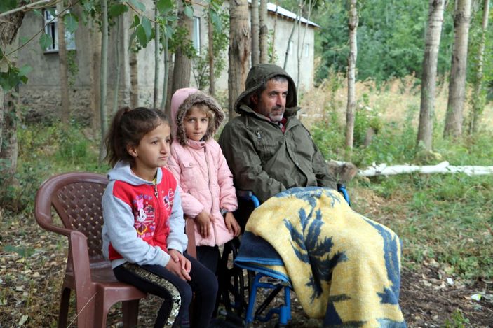 Yılan korkusuyla yeni ev yapıyorlar -7