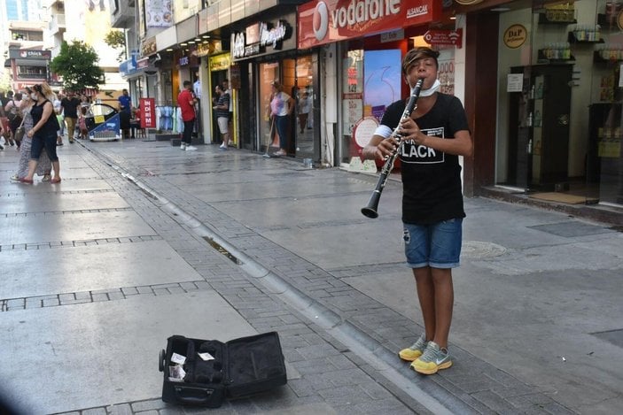 Sokak müzisyeni Sonat'ın hedefi güzel sanatlar fakültesi -6