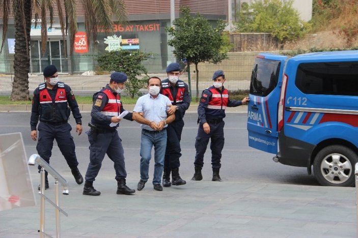 Antalya’da bir eve yapılan baskınla bin 83 tarihi sikke ele geçirildi -4