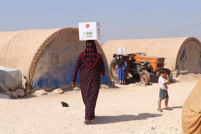 İHH’den İdlib’deki ailelere gıda yardımı -4