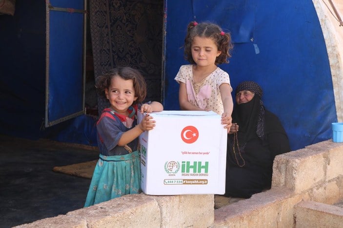 İHH’den İdlib’deki ailelere gıda yardımı -3