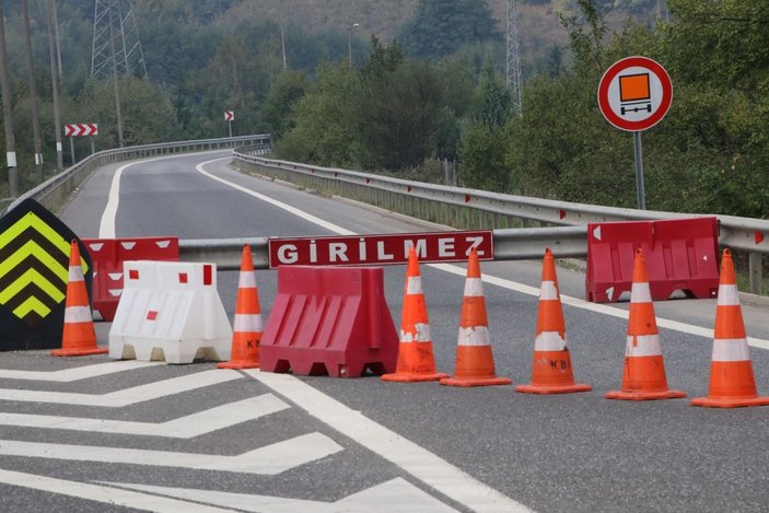 TEM Otoyolu Bolu Dağı geçişi Ankara istikameti ulaşıma kapatıldı -5