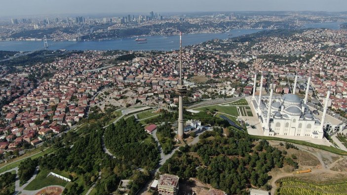 Çamlıca'da 40 yıldır hizmet veren TRT verici kulesinin sökümüne de başlandı -6