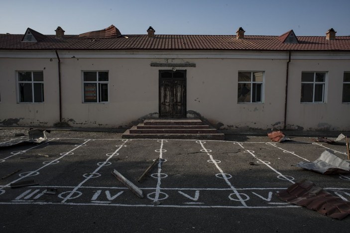 Azerbaycan'da Düğerli köy okuluna saldırı: 1 ölü 6 yaralı