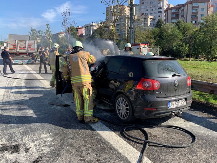 Kartal'da aracı yanan kadın gözyaşları