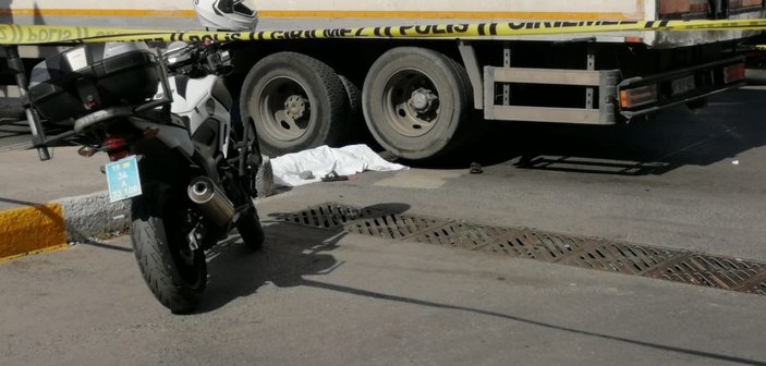 Bağcılar'da cam silen çocuk kamyon altında kalarak öldü