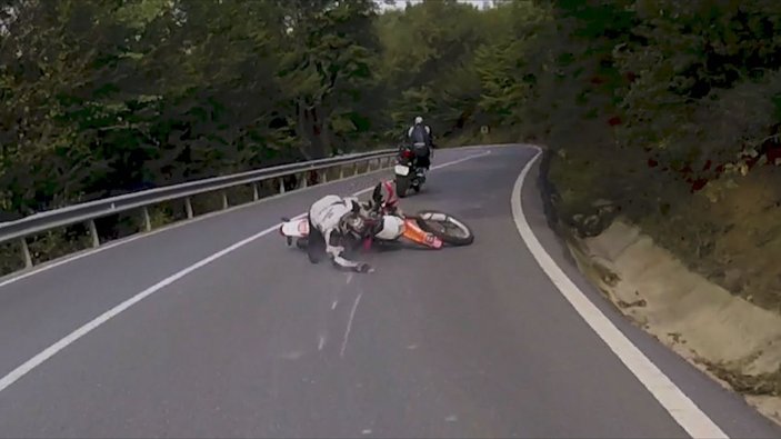 Şile'deki motosiklet kazası saniye saniye kamerada  -1