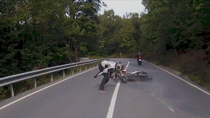 Şile'deki motosiklet kazası saniye saniye kamerada  -3