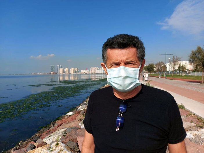 Karşıyaka'da sahil, 'deniz marulu' yosunlarla doldu -1