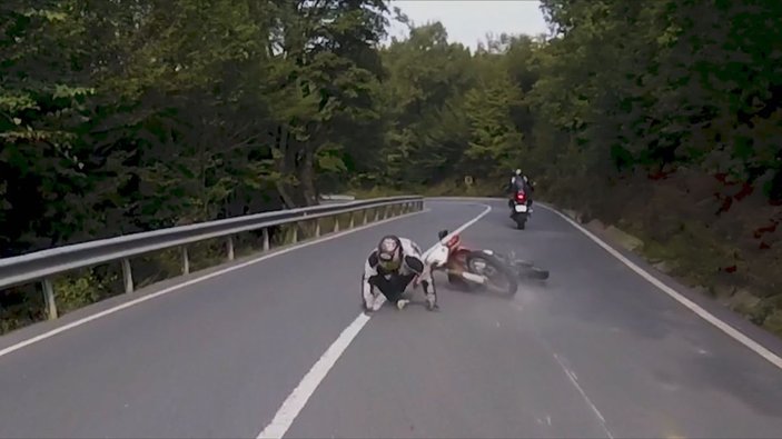 Şile'deki motosiklet kazası saniye saniye kamerada  -2
