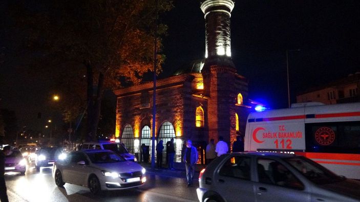 Eski eşi konuşmak istemeyince, not bırakıp camide kendini astı -4