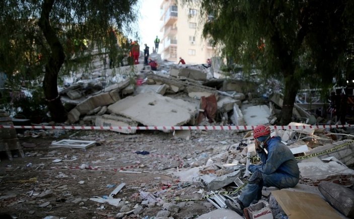 İzmir deprem gözyaşı