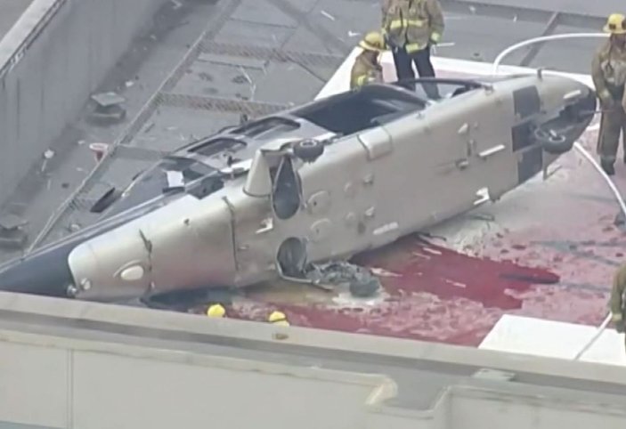 ABD'de donör kalp taşıyan ambulans helikopterin yere çakılma anı kamerada -7