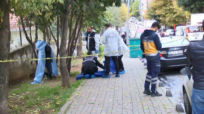 d Bahçelievler'de ağaca asılı erkek cesedi