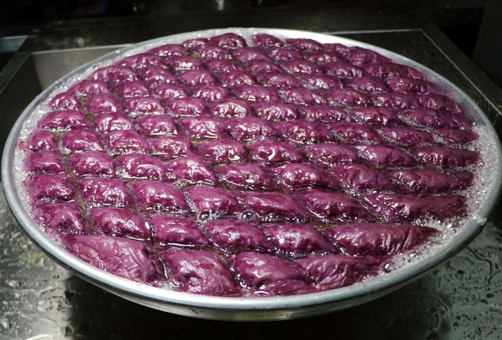 d Gaziantep'te yapılan mor baklava yoğun talep -5