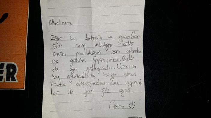 Yardım kolisinden çıkan not duygulandırdı -5