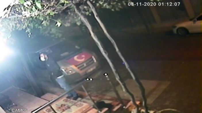 d Esenyurt'ta ekmek fırınındaki hırsız kamerada -6